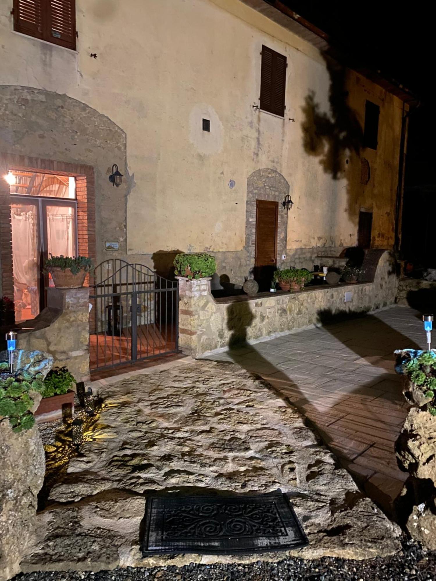 Podere Mona Pomarance Exteriör bild